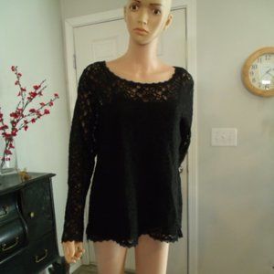 APT. 9 - XL Lined Black Embroidered Top